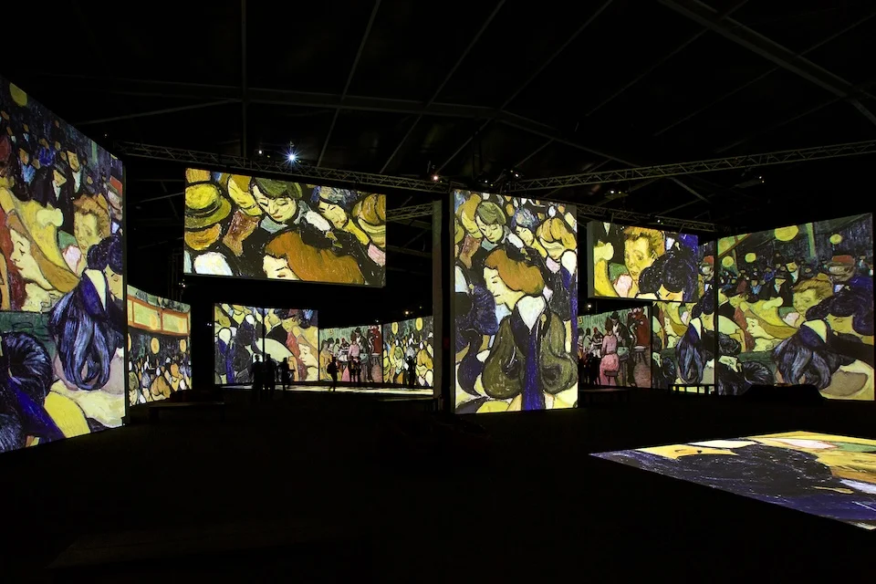 Projekcije Van Goghovih djela u izložbenom prostoru u Meksiku